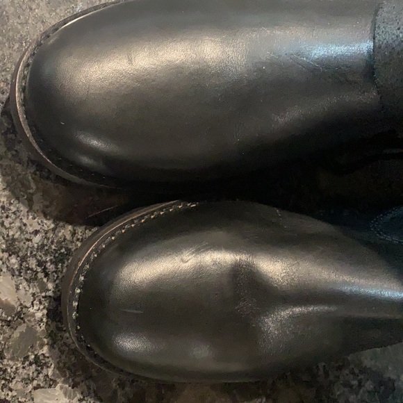 A pair of Calf boots. Ugg’s never worn - Picture 6 of 9